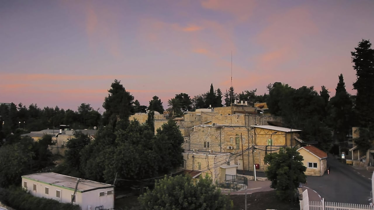 צפייה בסרט המלא - נולד בדיר יאסין - לצפיה בטריילר