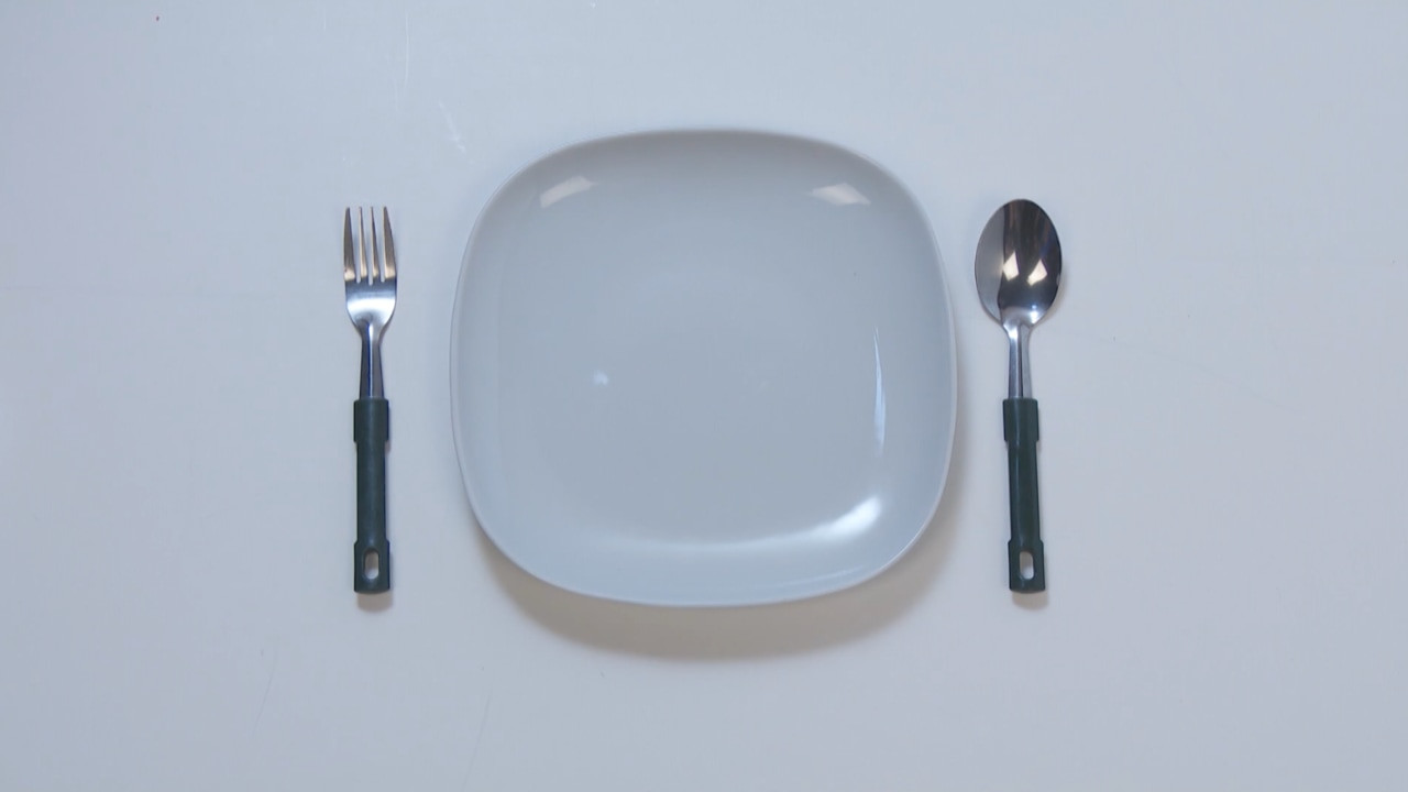 צפייה בסרט המלא - אתגר הטבור - לצפיה בטריילר