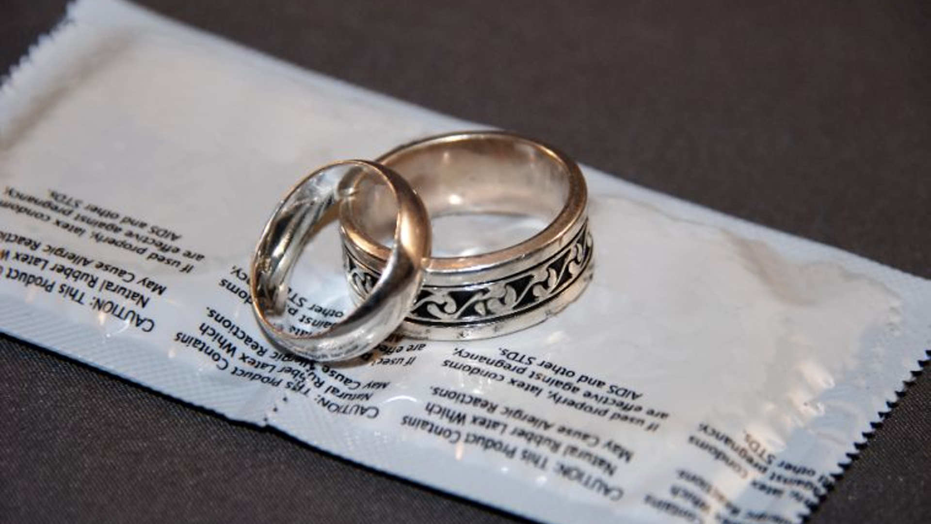 צפייה בסרט המלא - Sex, Lice and Videotape - לצפיה בטריילר