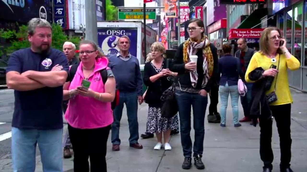 צפייה בסרט המלא - עבדים להרגל - לצפיה בטריילר