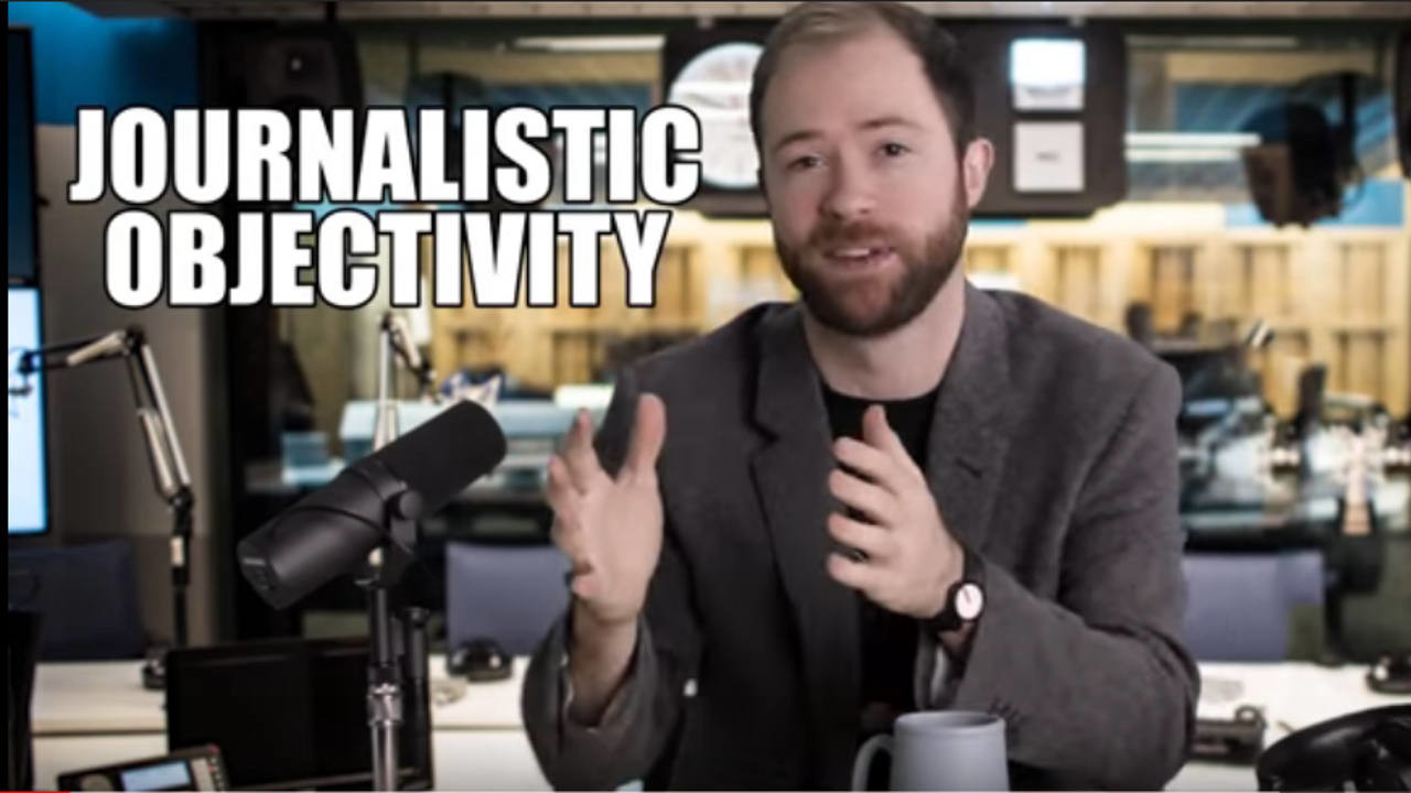 צפייה בסרט המלא - Should Journalism Be Objective - לצפיה בטריילר