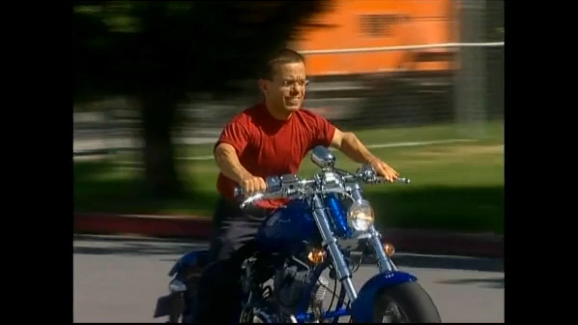 צפייה בסרט המלא - Small World - לצפיה בטריילר